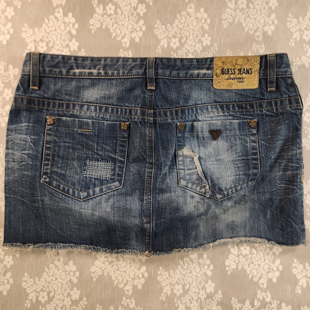Guess Jeans Distressed Denim Mini Skirt L Blue Raw Hem Y2K